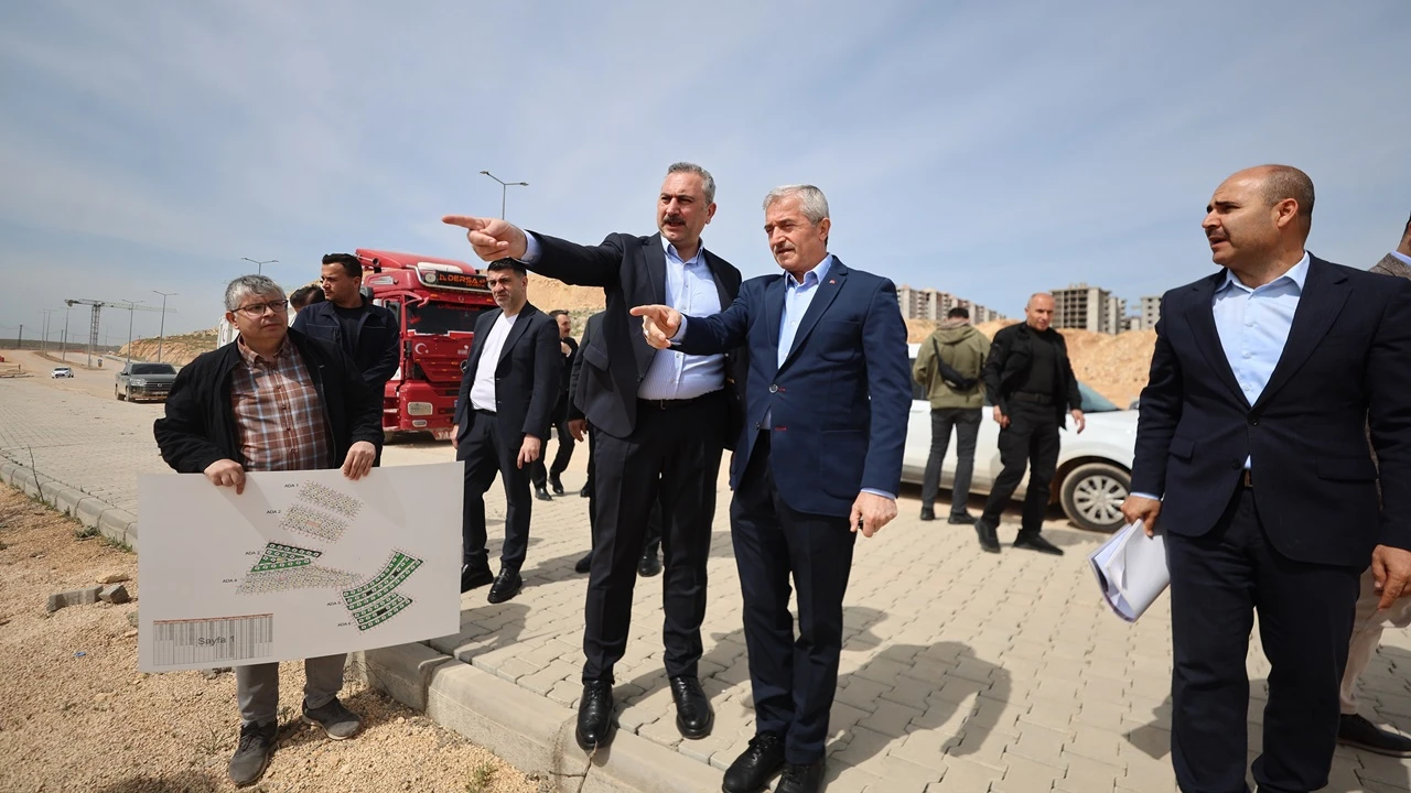 Şahinbey'de 10 bin konut &ccedil;alışmaları t&uuml;m hızıyla s&uuml;r&uuml;yor