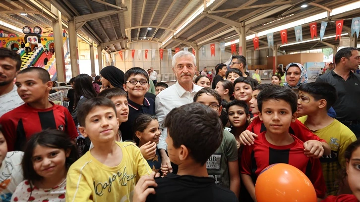 Şahinbey'de mahalleler şenleniyor
