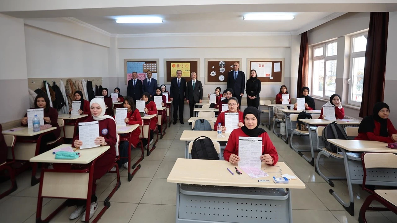 Şahinbey&rsquo;den 8&rsquo;inci &ldquo;Umre &Ouml;d&uuml;ll&uuml; Kitap Okuma Yarışması&rdquo;