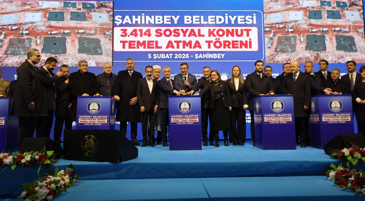 Şahinbey'in 10 bin konut projesinin temel atma t&ouml;reni yapıldı 