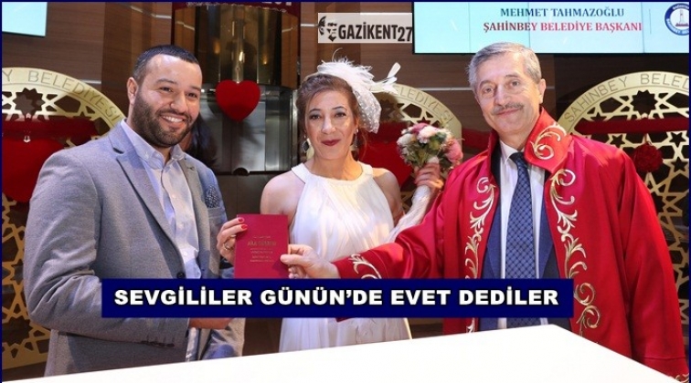 Şahinbey'de 88 &ccedil;ift Sevgililer G&uuml;n&uuml;'nde nikah kıydı