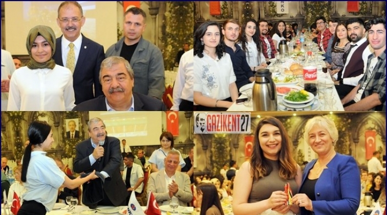 Sankolu akademisyen ve &ouml;ğrenciler iftarda buluştu