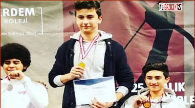 Seçkin Koleji öğrencilerinin başarısı