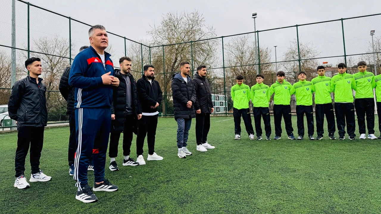 Şehitkamil Belediyespor'da &ccedil;ifte şampiyona heyecanı