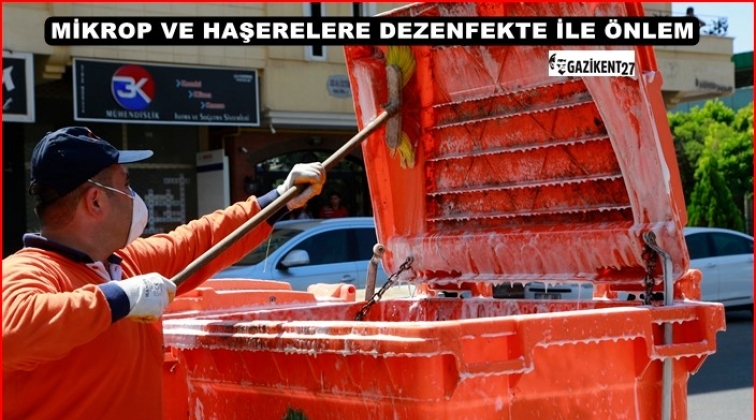 Şehitkamil, &ccedil;&ouml;p konteynırlarını dezenfekte ediyor