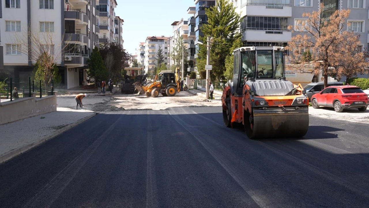 Şehitkamil'de yollar yenileniyor