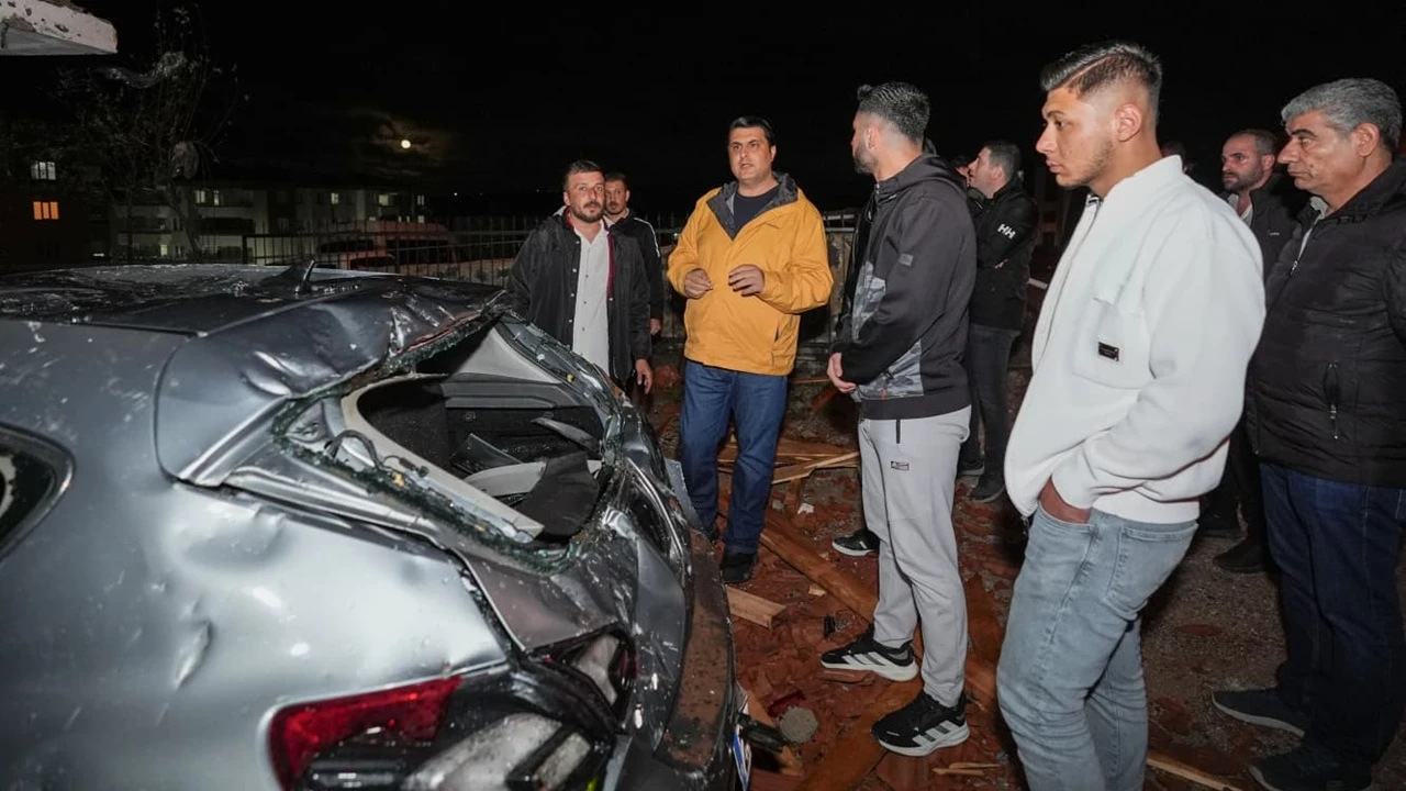 Şehitkamil'den evi zarar g&ouml;ren vatandaşlara 20 bin TL destek