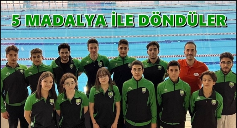 Şehitkamil sporcuları 5 madalya ile döndü...