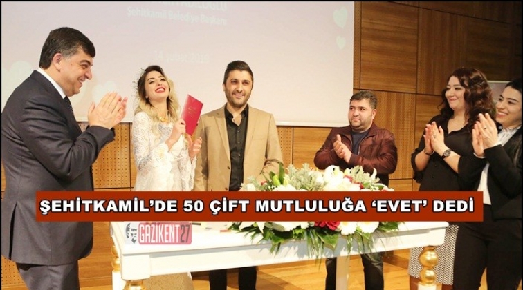 Şehitkamil&rsquo;de 50 &ccedil;ift Sevgililer G&uuml;n&uuml;&rsquo;nde evlendi