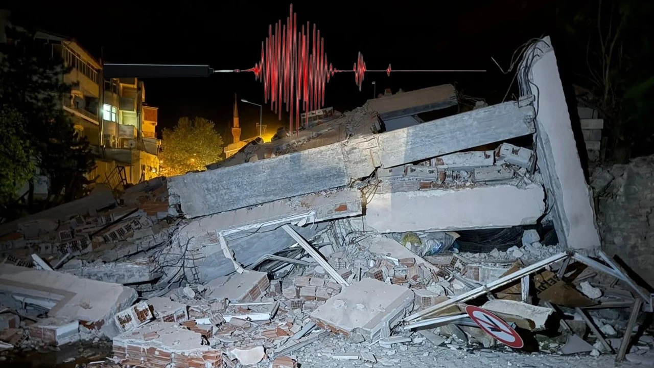 Son dakika... Balıkesir'de 6,1 büyüklüğünde deprem!