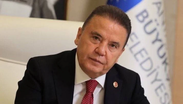 Son dakika... Muhittin Böcek hastaneye kaldırıldı