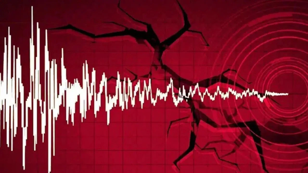 Son Dakika... AFAD duyurdu: Antalya'da 4 büyüklüğünde deprem!