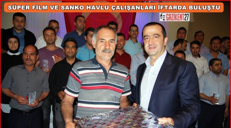 S&uuml;per Film &ccedil;alışanları, iftarda buluştu