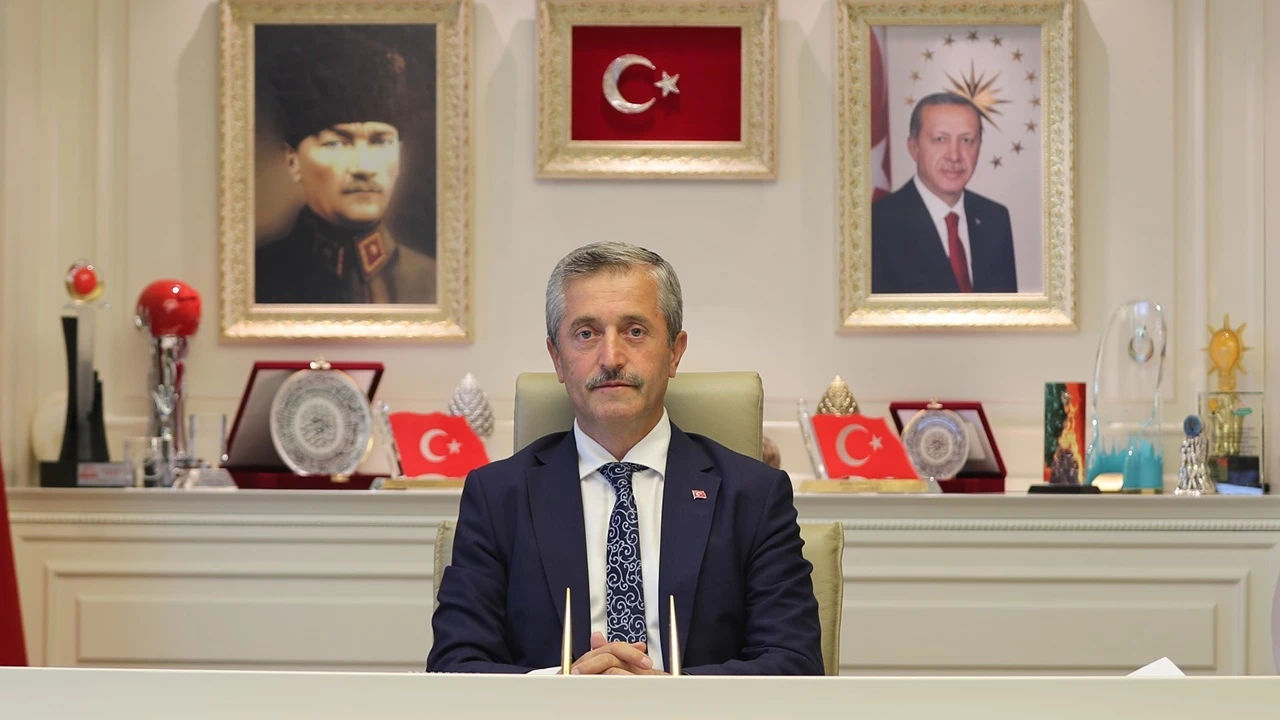 Tahmazoğlu: Gaziantep halkı destansı bir direniş sergiledi