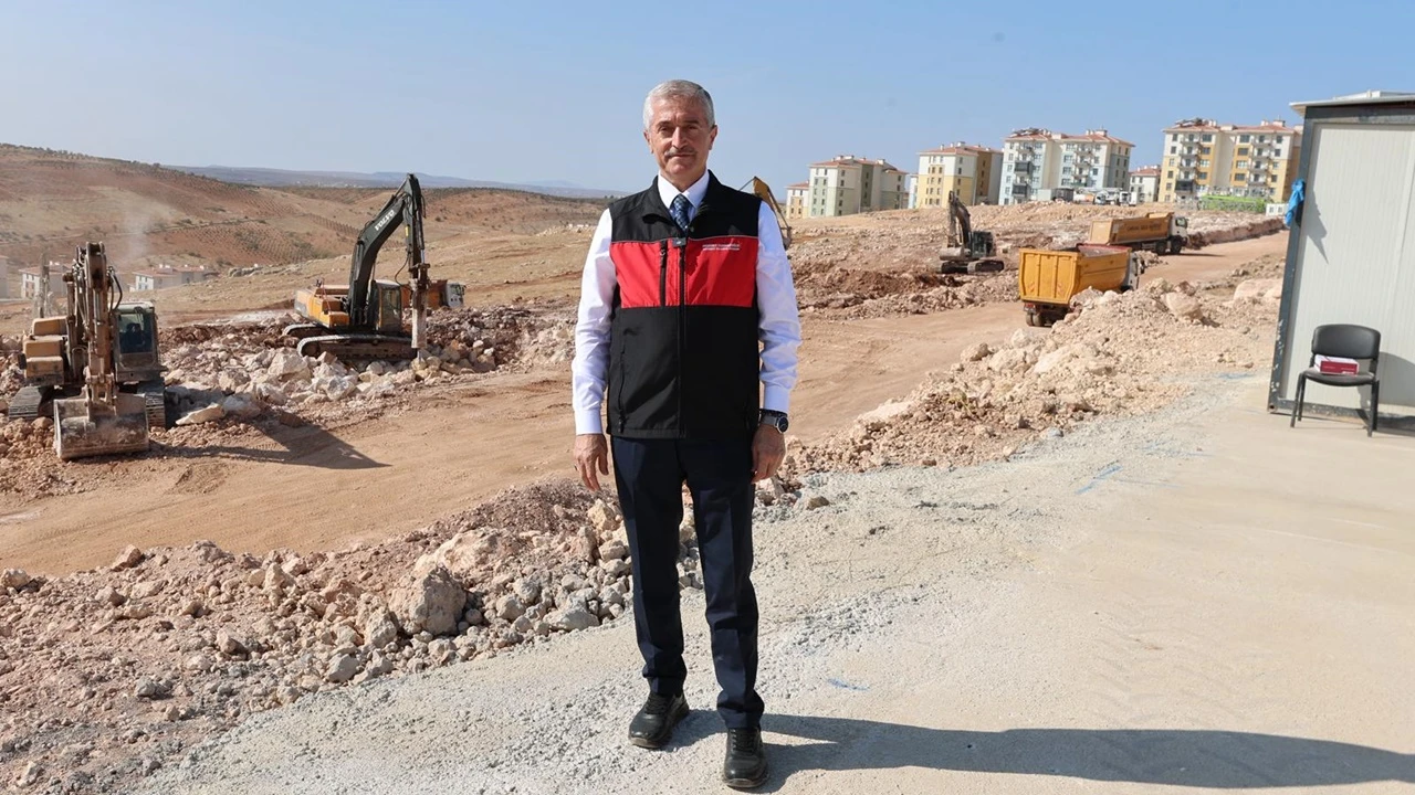 Tahmazoğlu: Konutları 1 yıl içinde teslim edeceğiz