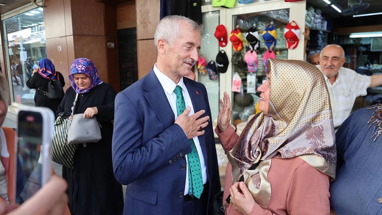 Tahmazoğlu'ndan esnaf ve vatandaş ziyaretleri