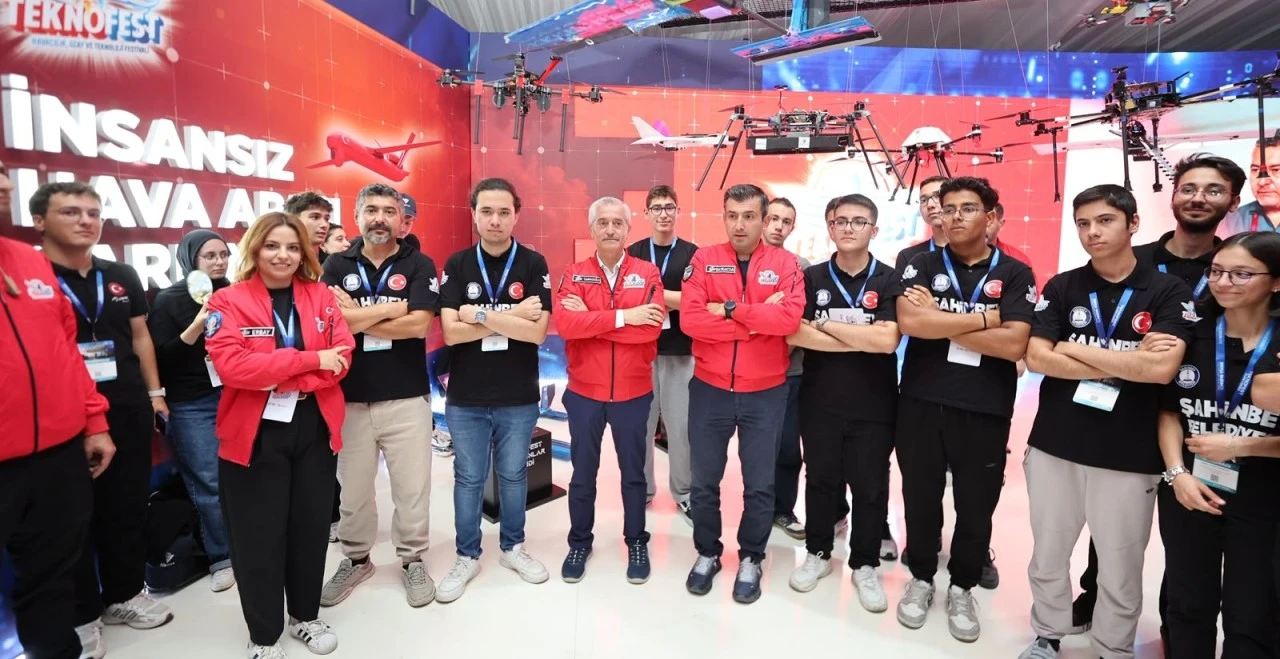 Tahmazoğlu'ndan gen&ccedil;lere TEKNOFEST daveti...