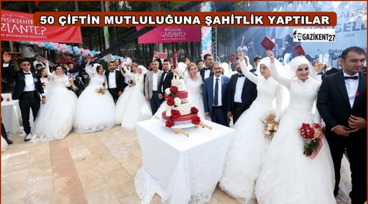 Toplu nikah t&ouml;reninde 50 &ccedil;ift d&uuml;nyaevine girdi