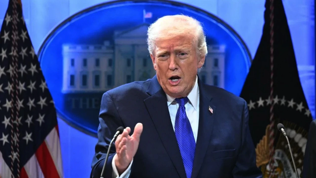 Trump'tan İran'a yeni tehdit: Bug&uuml;n bizi &ccedil;ok sert vuracaklarmış, yapmamaları daha iyi olur...