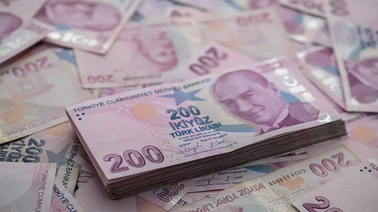 Türk Lirası değer kaybetmeye devam ediyor: 7 ayın en düşüğünde!