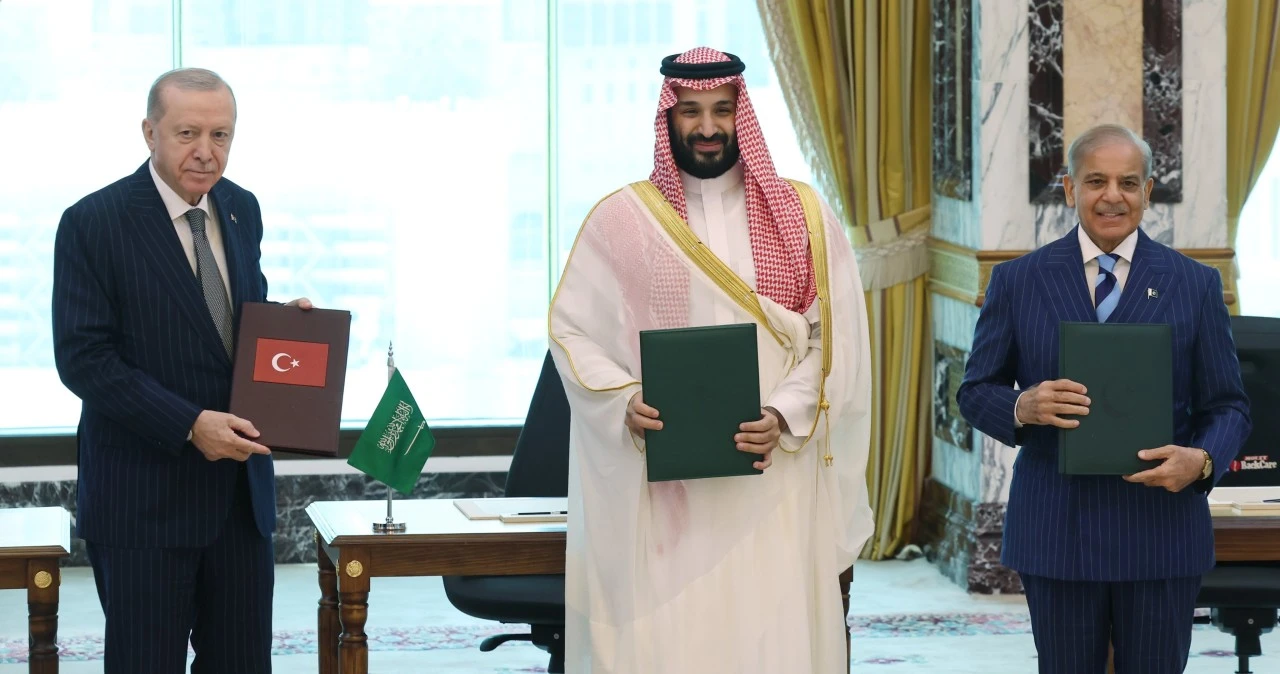 T&uuml;rkiye, Suudi Arabistan ve Pakistan arasında 'Mekke Savunma Anlaşması' imzalandı