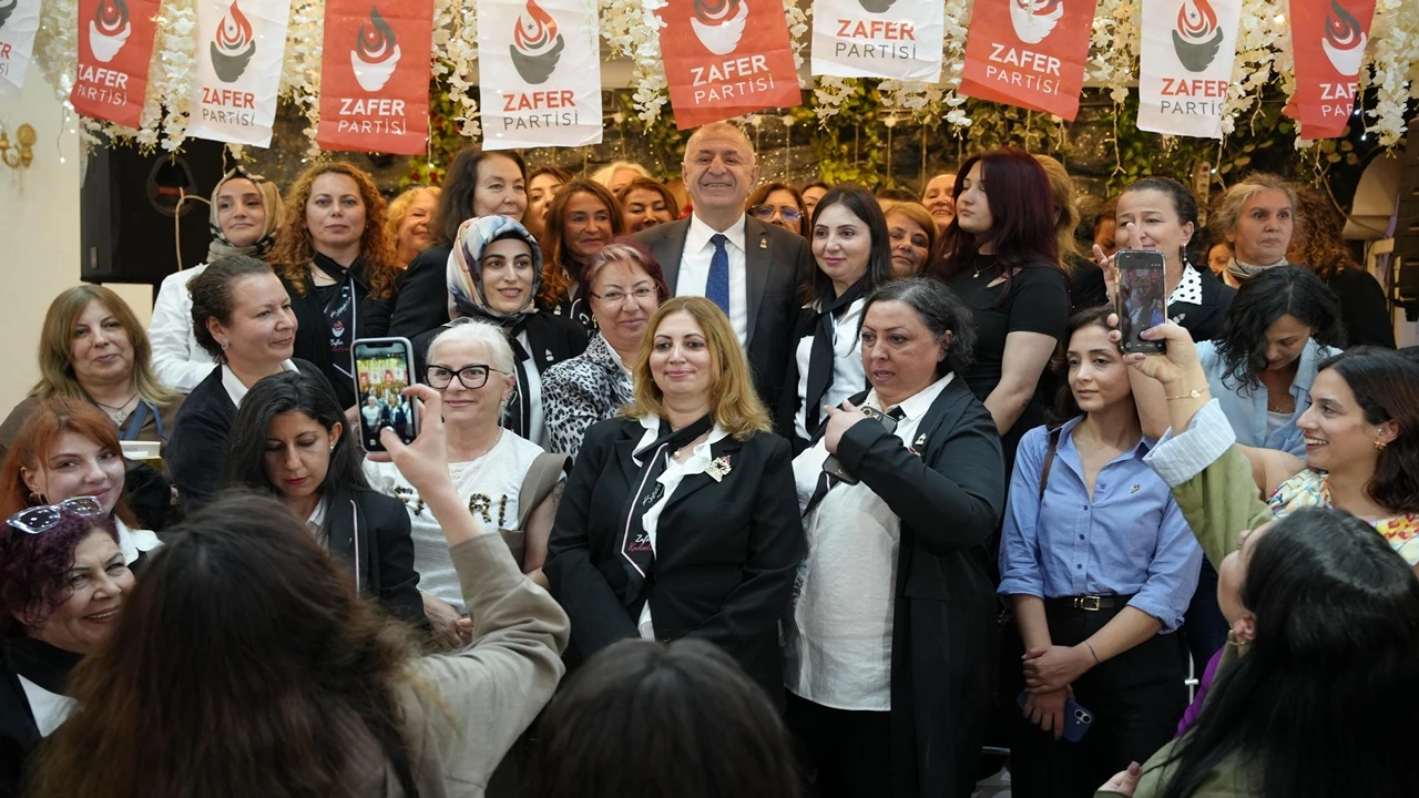 &Uuml;mit &Ouml;zdağ: 100 se&ccedil;menimizden 27'si kadın, bu b&uuml;y&uuml;k bir eksiksik!
