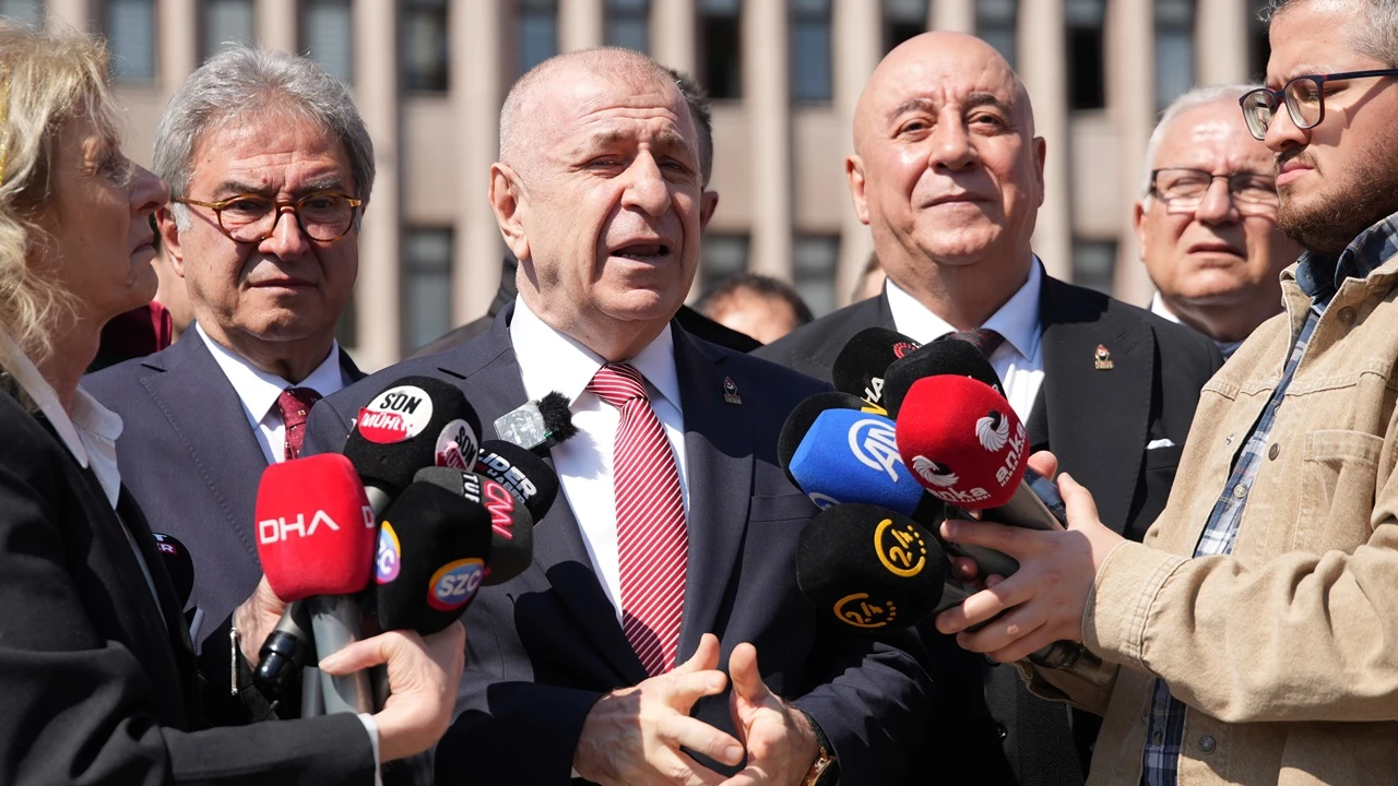 &Uuml;mit &Ouml;zdağ: İktidarı tasvip etmeyenler bu &uuml;lkenin zencileri değildir!