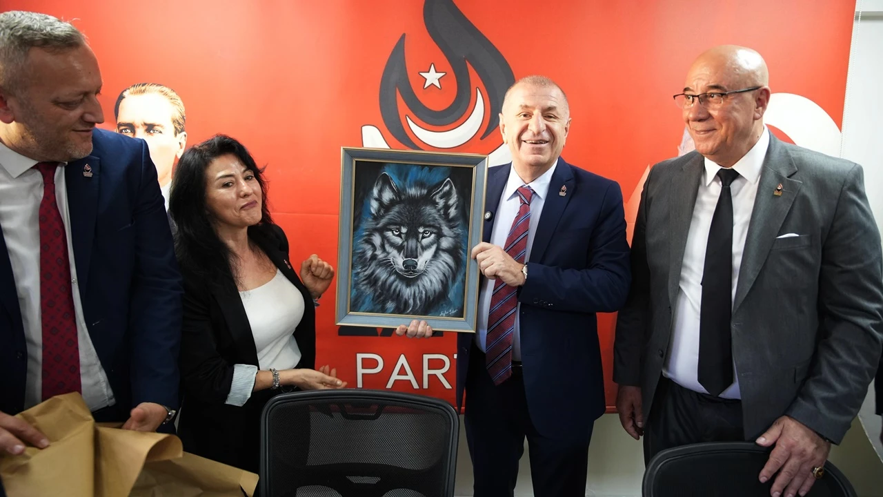 &Uuml;mit &Ouml;zdağ: Zafer Partisi'nin y&uuml;kselişi devam ediyor