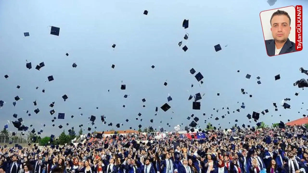 ‘Üniversiteler gençlerin oyalanma yeri haline getirildi’