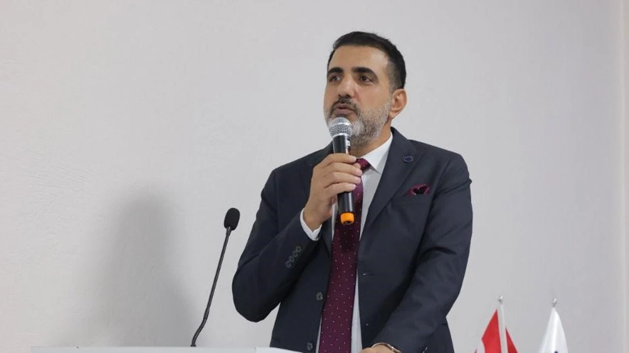 &Uuml;z&uuml;mc&uuml;: Kriz ekonomik k&ouml;rl&uuml;ğ&uuml; ortaya &ccedil;ıkardı, iktidar fırtınayı yine g&ouml;remedi