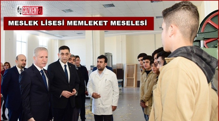 Vali G&uuml;l: &ldquo;Meslek lisesi memleket meselesi&rdquo;