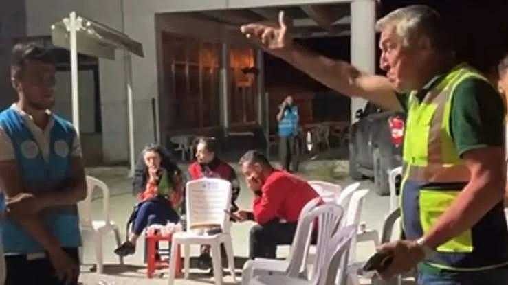 Yangında siyaset yapan AK Gençlik'e büyük tepki!