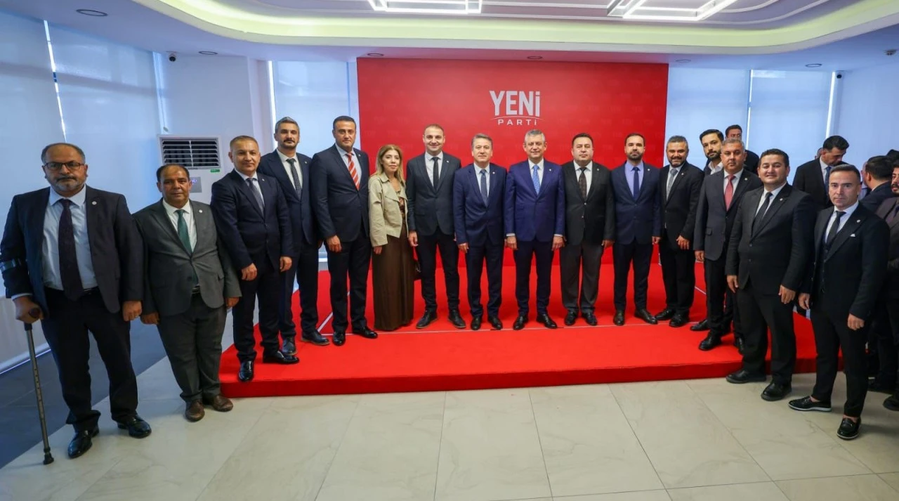 Yeni Parti Gaziantep&rsquo;te sahada: G&uuml;ngen&rsquo;den &ouml;rg&uuml;t ve birlik mesajı