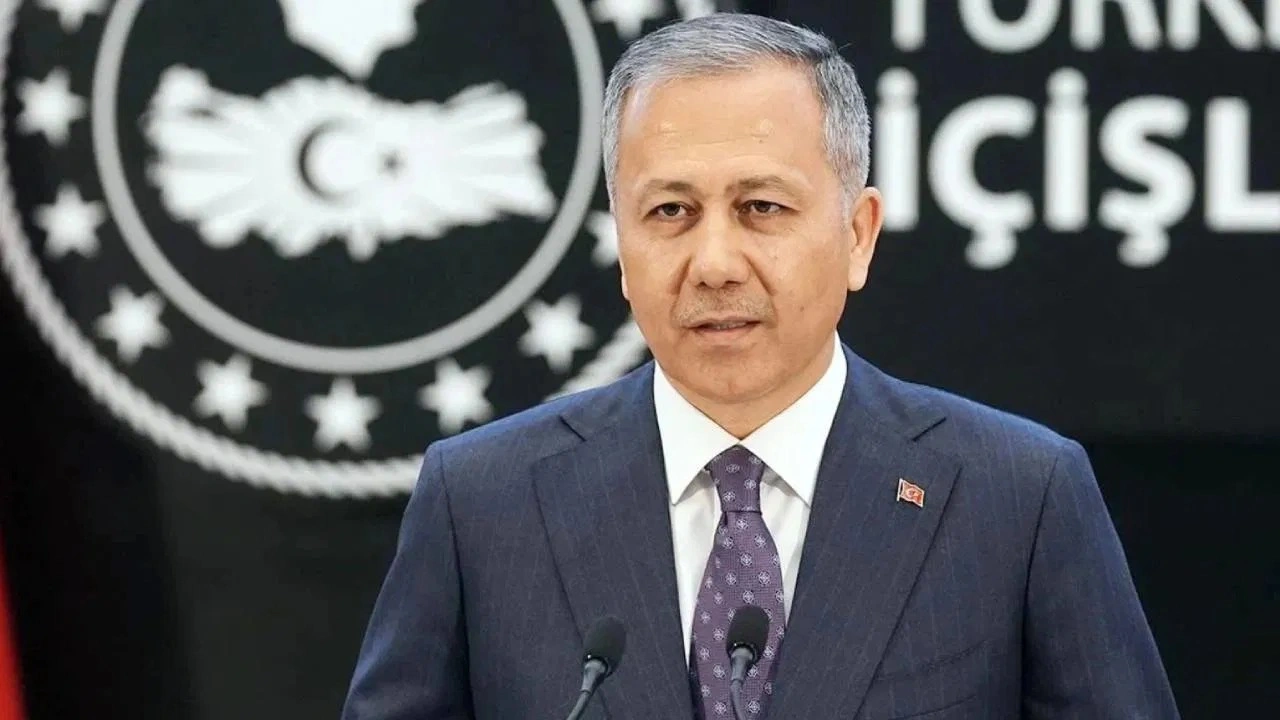 Yerlikaya duyurdu: 27 ilde FETÖ operasyonu, 101 gözaltı!