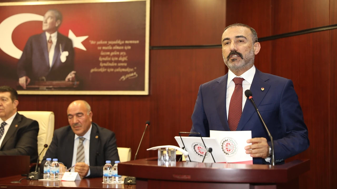 Yıldırım: Belirsizlik, k&uuml;resel ekonominin en b&uuml;y&uuml;k sorunu