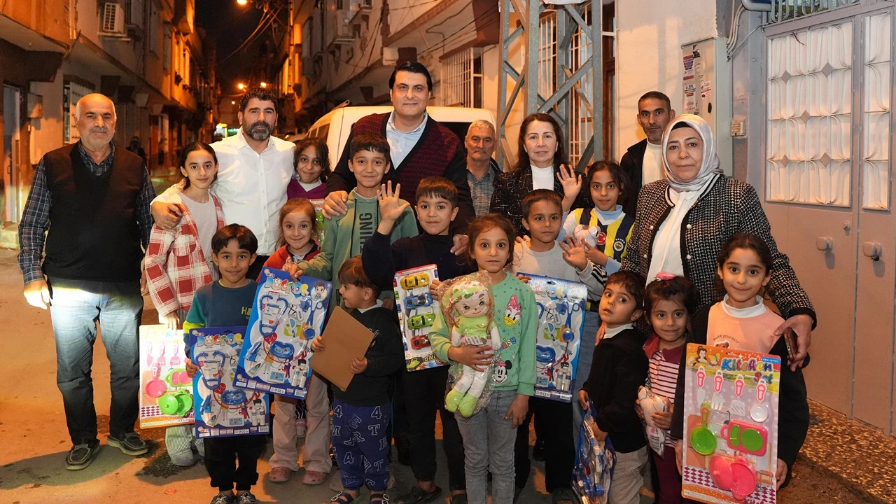 Yılmaz, 6 mahallede vatandaşların evlerine misafir oldu