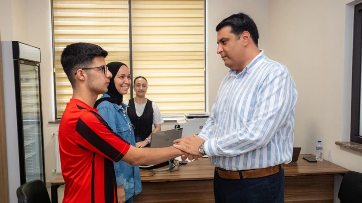Yılmaz'dan sessizlik çağrısı