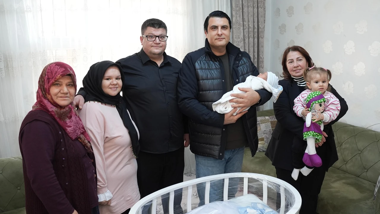 Yılmaz'dan, &ldquo;Umut&rdquo; bebeğe ziyaret 