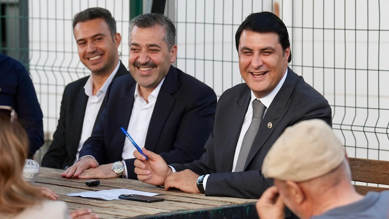 Yılmaz, Mücahitler Mahallesi sakinleriyle bir araya geldi
