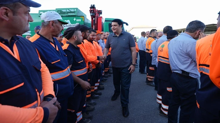 Yılmaz, personelle bayramlaştı