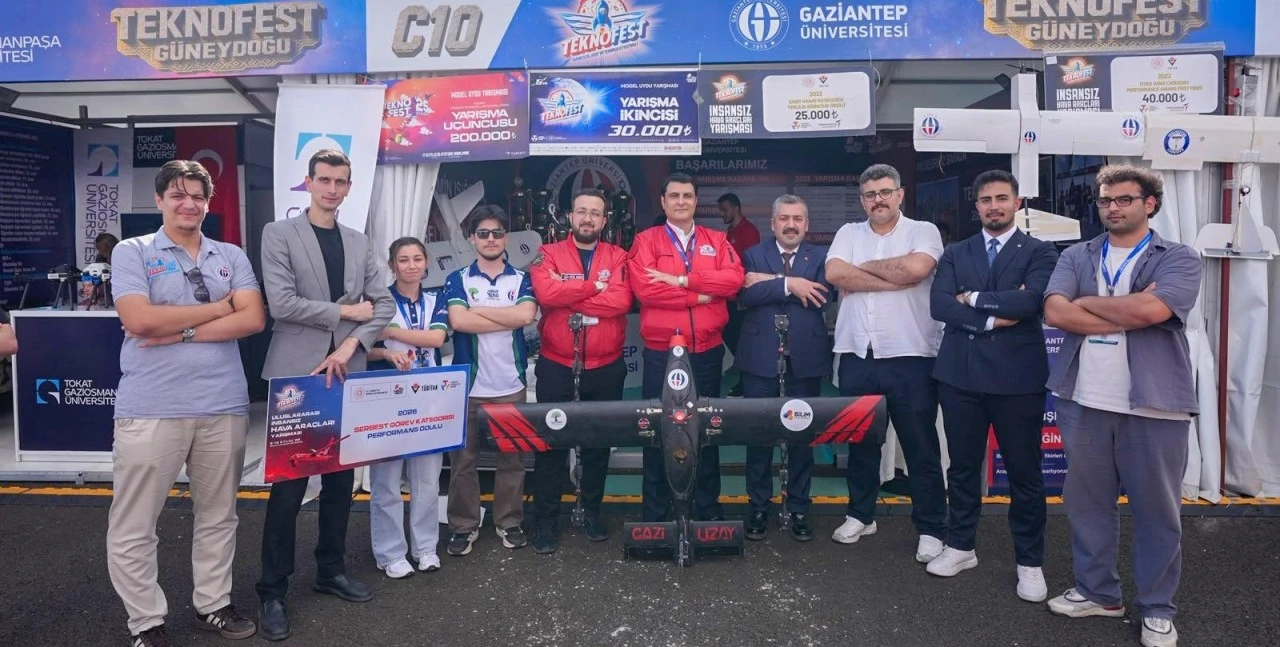 Yılmaz Şanlıurfa'da TEKNOFEST'e katıldı 