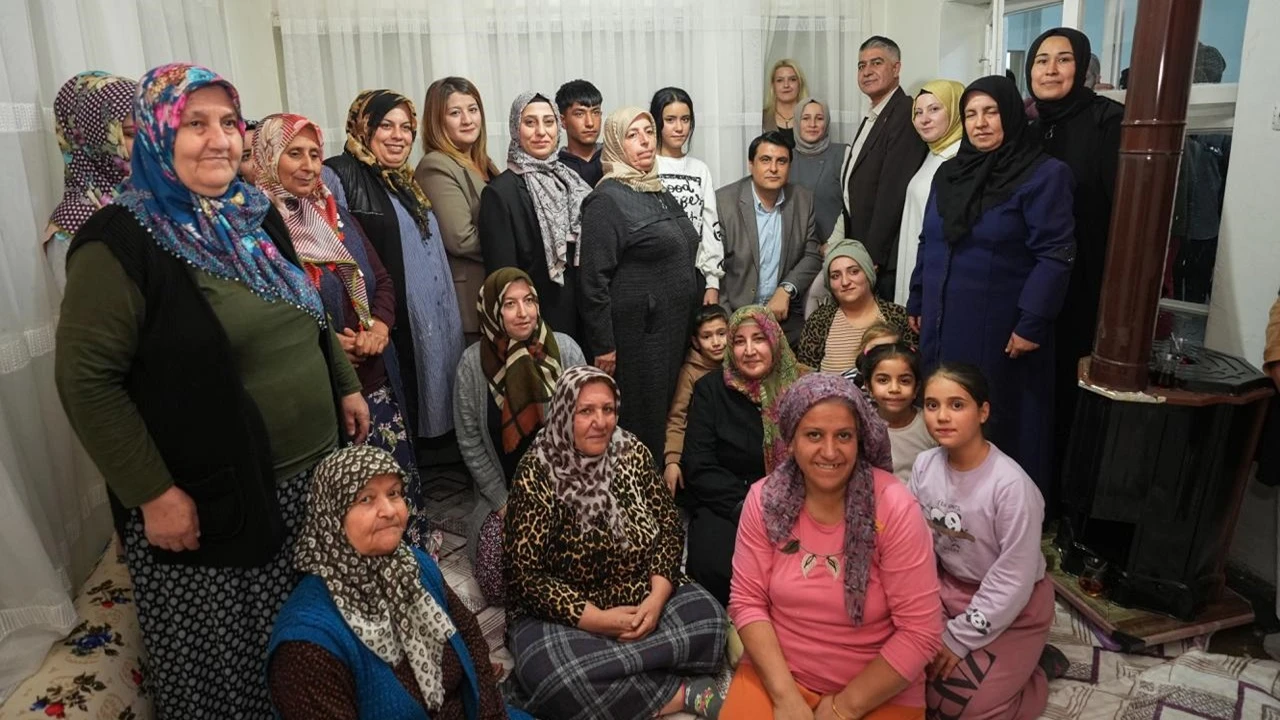 Yılmaz, Şirinevler ve Seyrantepe'de vatandaşlarla buluştu