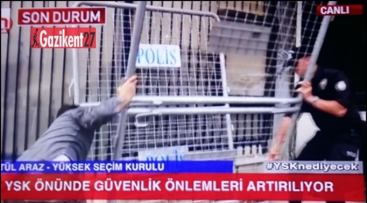 YSK binası &ouml;n&uuml;nde olağan&uuml;st&uuml; g&uuml;venlik tedbirleri
