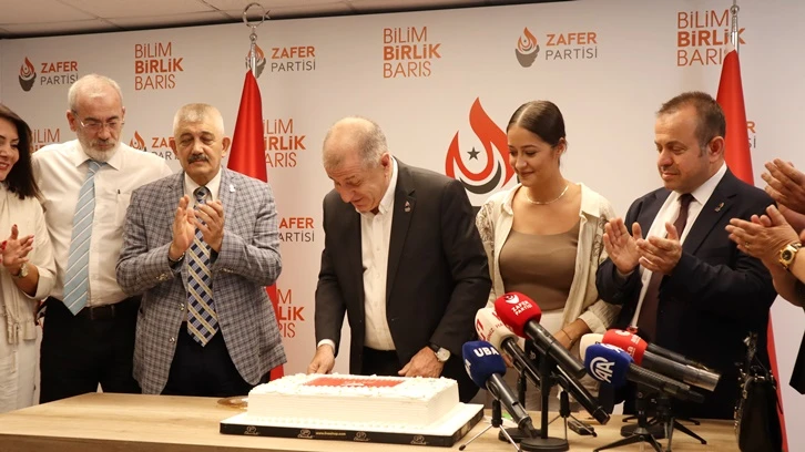 Zafer Partisi 2'nci kuruluş yıldönümünü kutladı