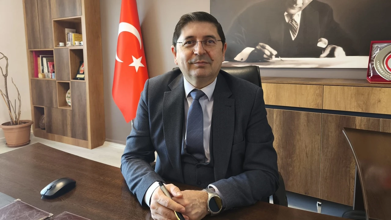 Zor: Onlar gazeteci ise biz gazeteci değiliz!