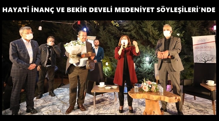 Medeniyet Söyleşileri sürüyor...