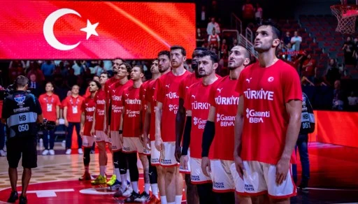 12 Dev Adam Avrupa Şampiyonası'nda çeyrek finalde!