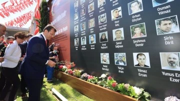 15 Temmuz şehitleri İBB &ouml;n&uuml;nde anıldı...