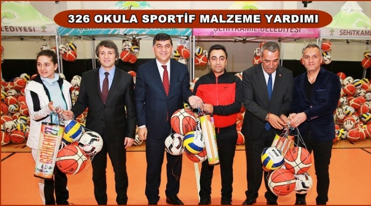 326 devlet okuluna spor malzemesi