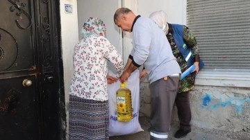 2 bin 500 dar gelirli aileye gıda yardımı...